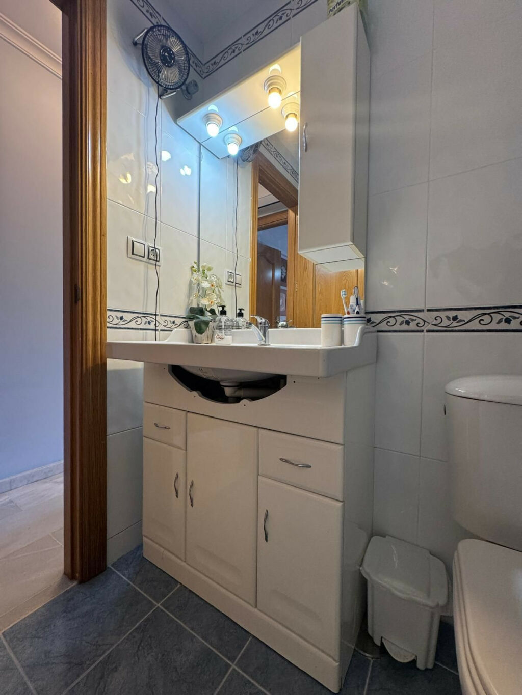 Middle Floor Apartment Fuengirola Málaga - image 13