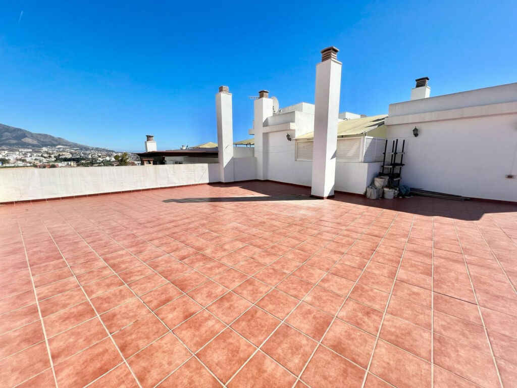 Penthouse Las Lagunas Málaga - image 13