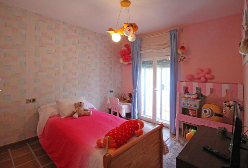 Townhouse Istán Málaga - image 13