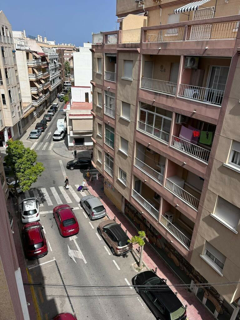 Middle Floor Apartment Playa Del Cura Alicante - image 13