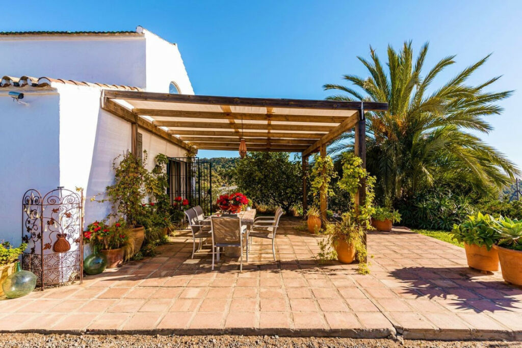 Detached Villa Selwo Málaga - image 13