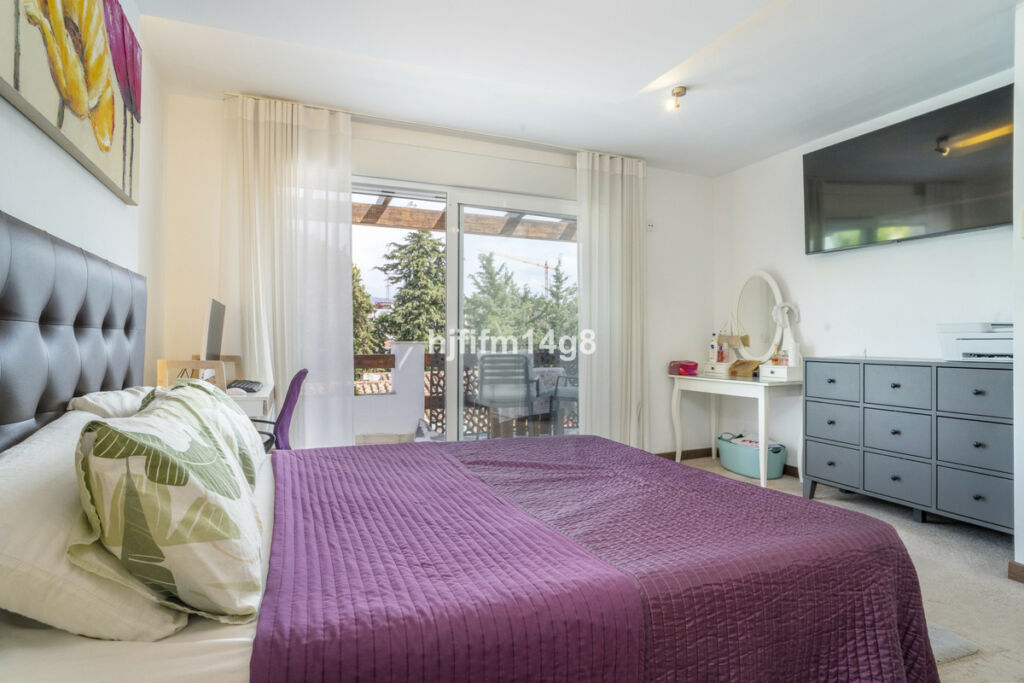 Detached Villa La Campana Málaga - image 13