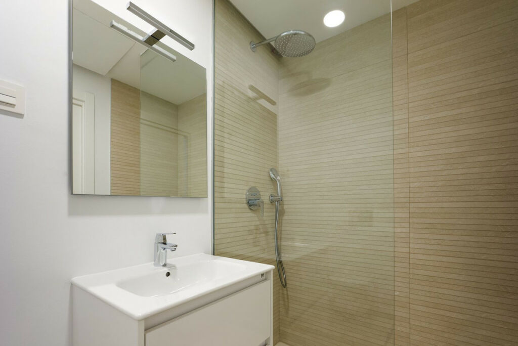 Middle Floor Apartment Estepona Málaga - image 13