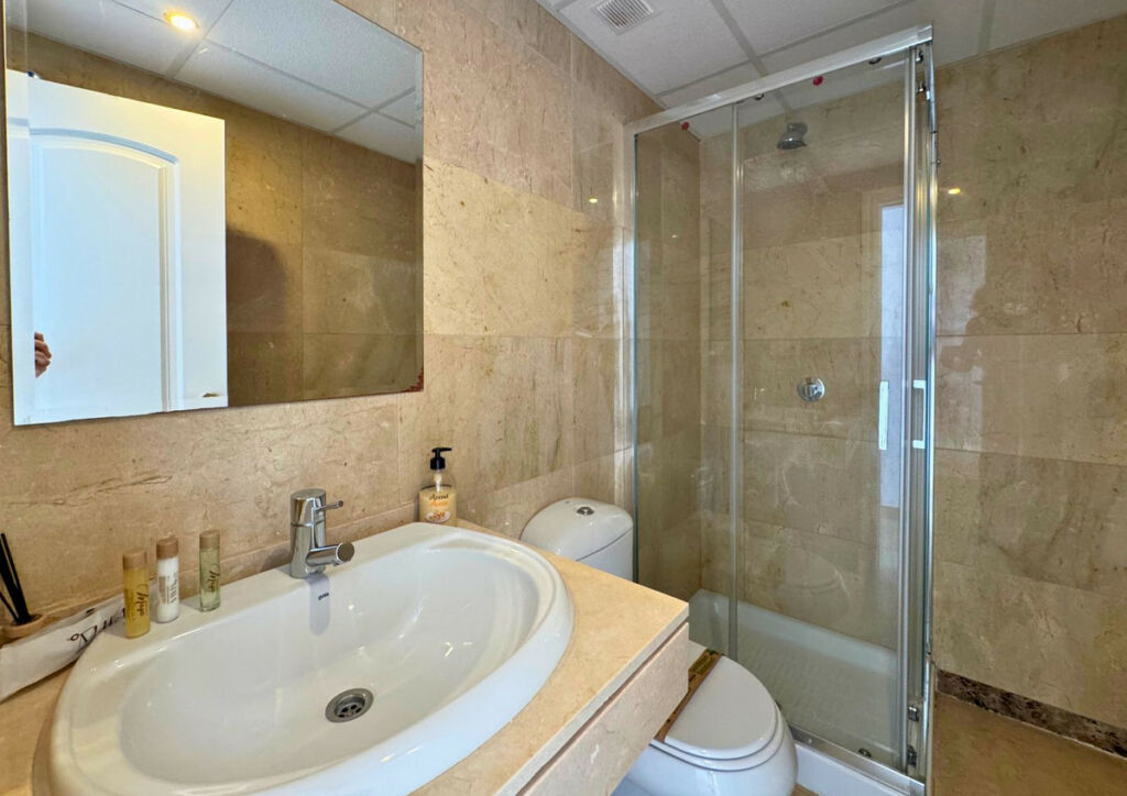 Penthouse La Duquesa Málaga - image 13