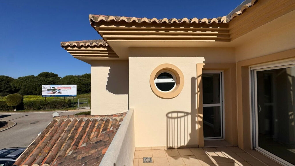 Semi-Detached House San Roque Club Cádiz - image 13