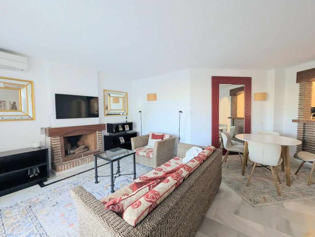 Penthouse Calahonda Málaga - image 13