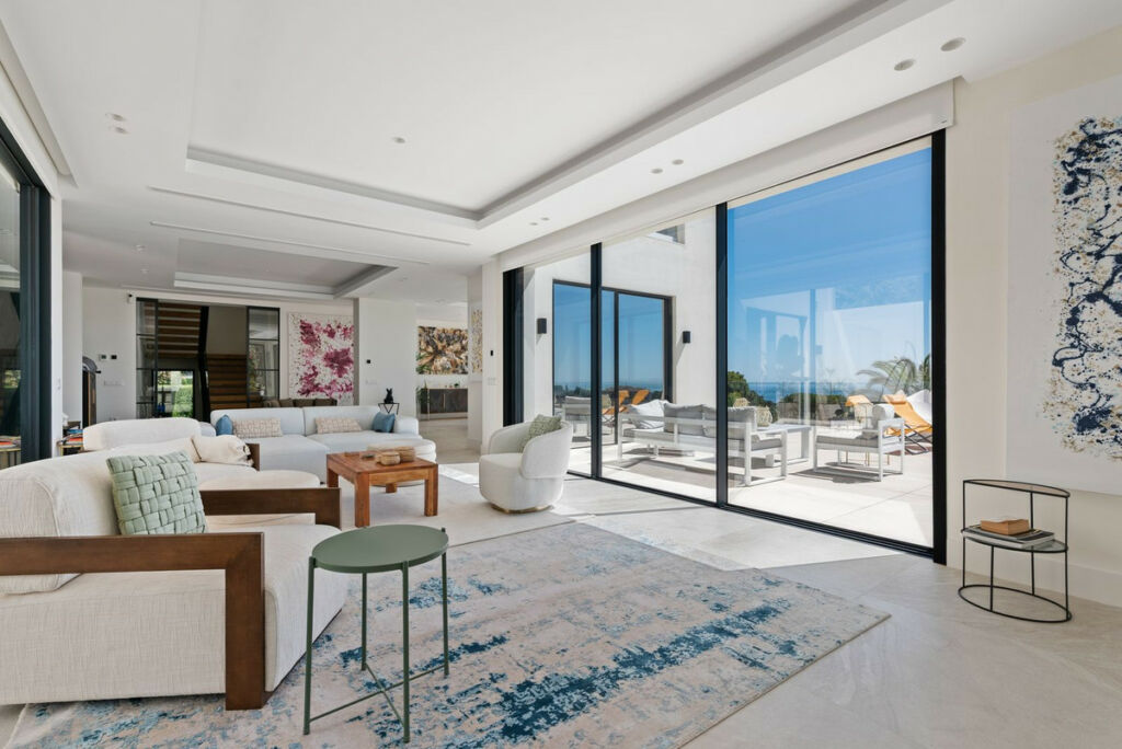 Detached Villa Río Real Málaga - image 13