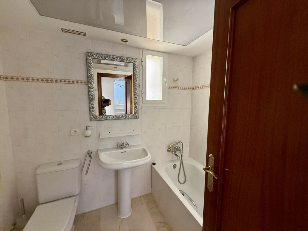 Semi-Detached House Elviria Málaga - image 13