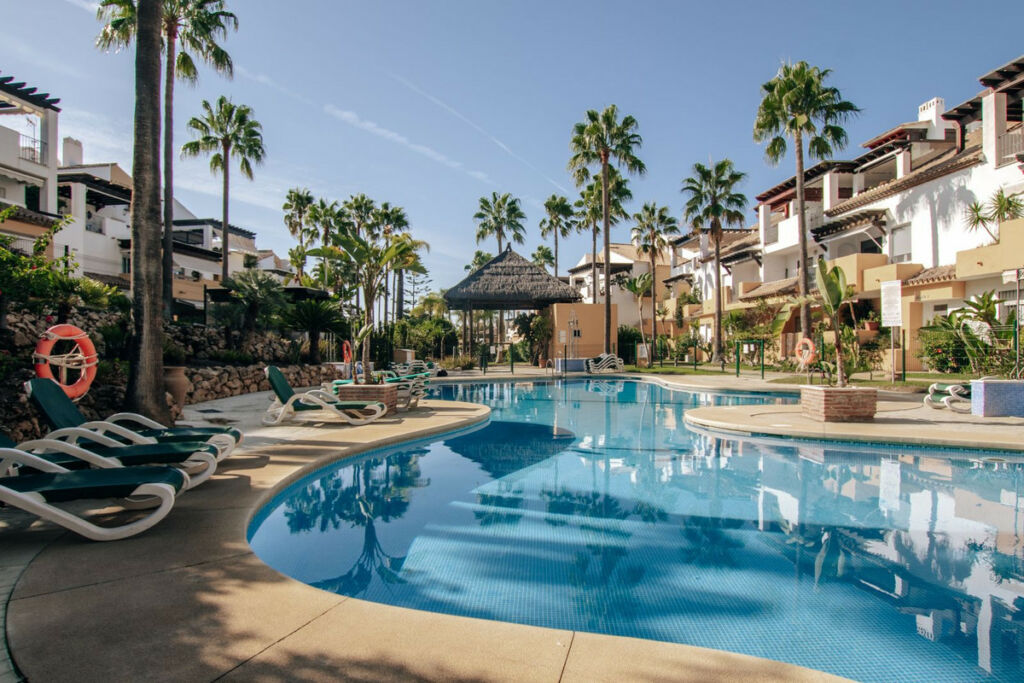 Ground Floor Apartment Bahía de Marbella Málaga - image 13