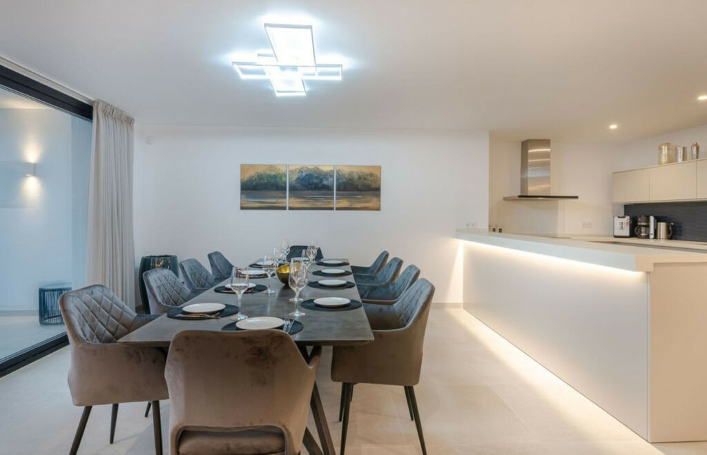Detached Villa Guadalmina Alta Málaga - image 13