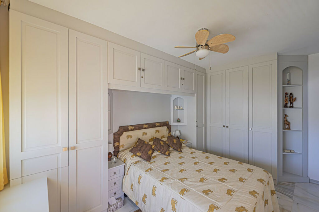 Townhouse Atalaya Málaga - image 13