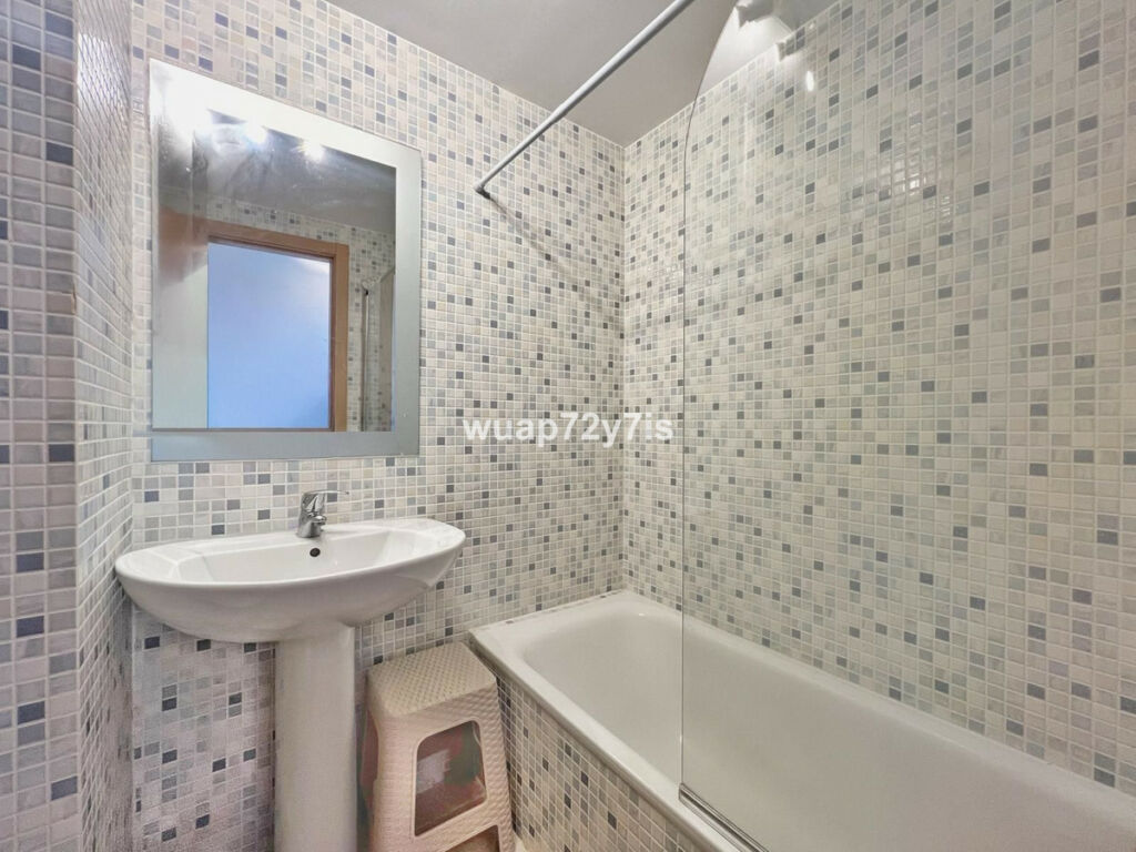 Middle Floor Apartment Casares Playa Málaga - image 13