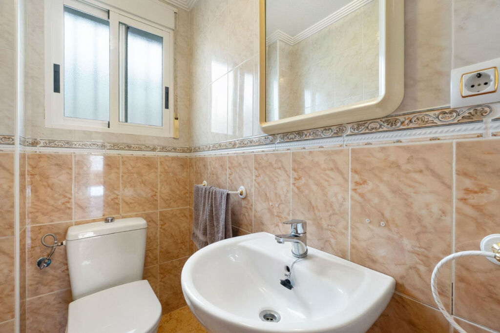 Townhouse Torrevieja Alicante - image 13