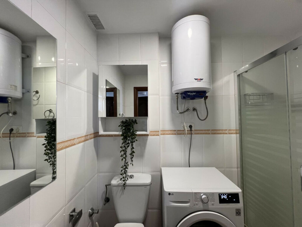 Middle Floor Studio Torremolinos Málaga - image 13