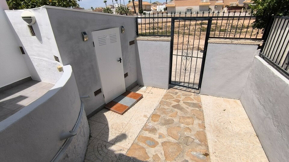 Bungalow Benijofar Alicante - image 13