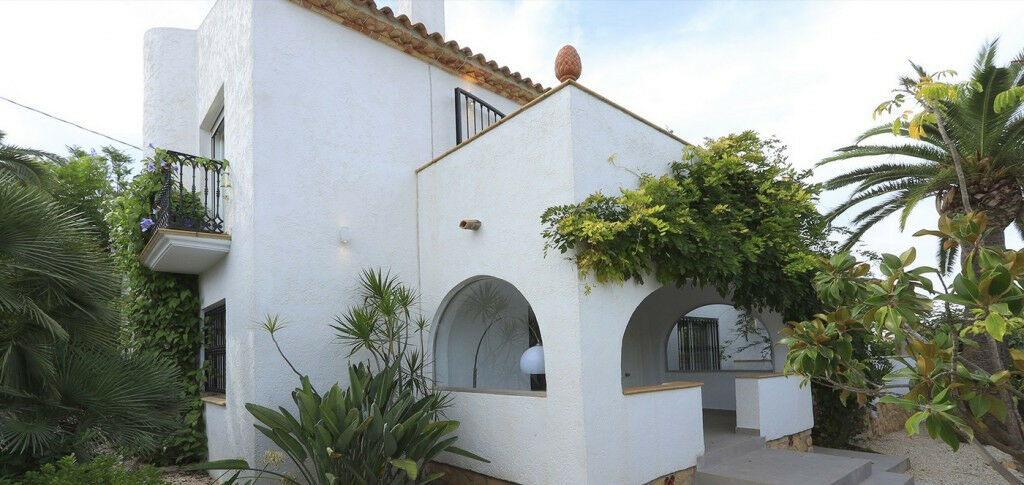 Detached Villa Albir Alicante - image 13