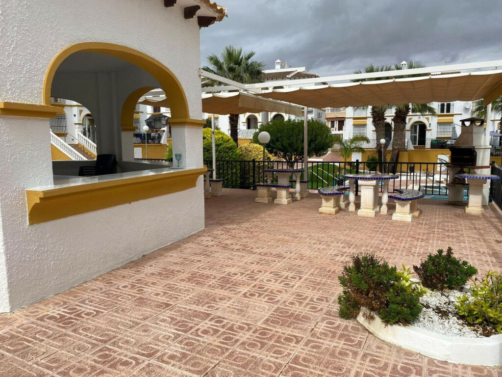 Top Floor Apartment Villamartin Alicante - image 13