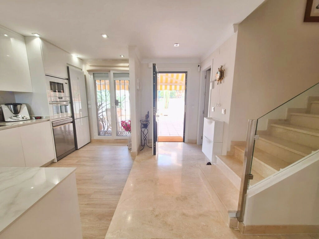 Duplex Elviria Málaga - image 13