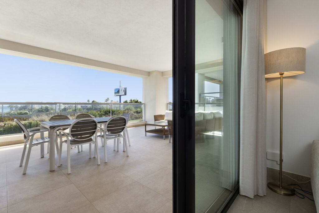 Middle Floor Apartment Casares Playa Málaga - image 13