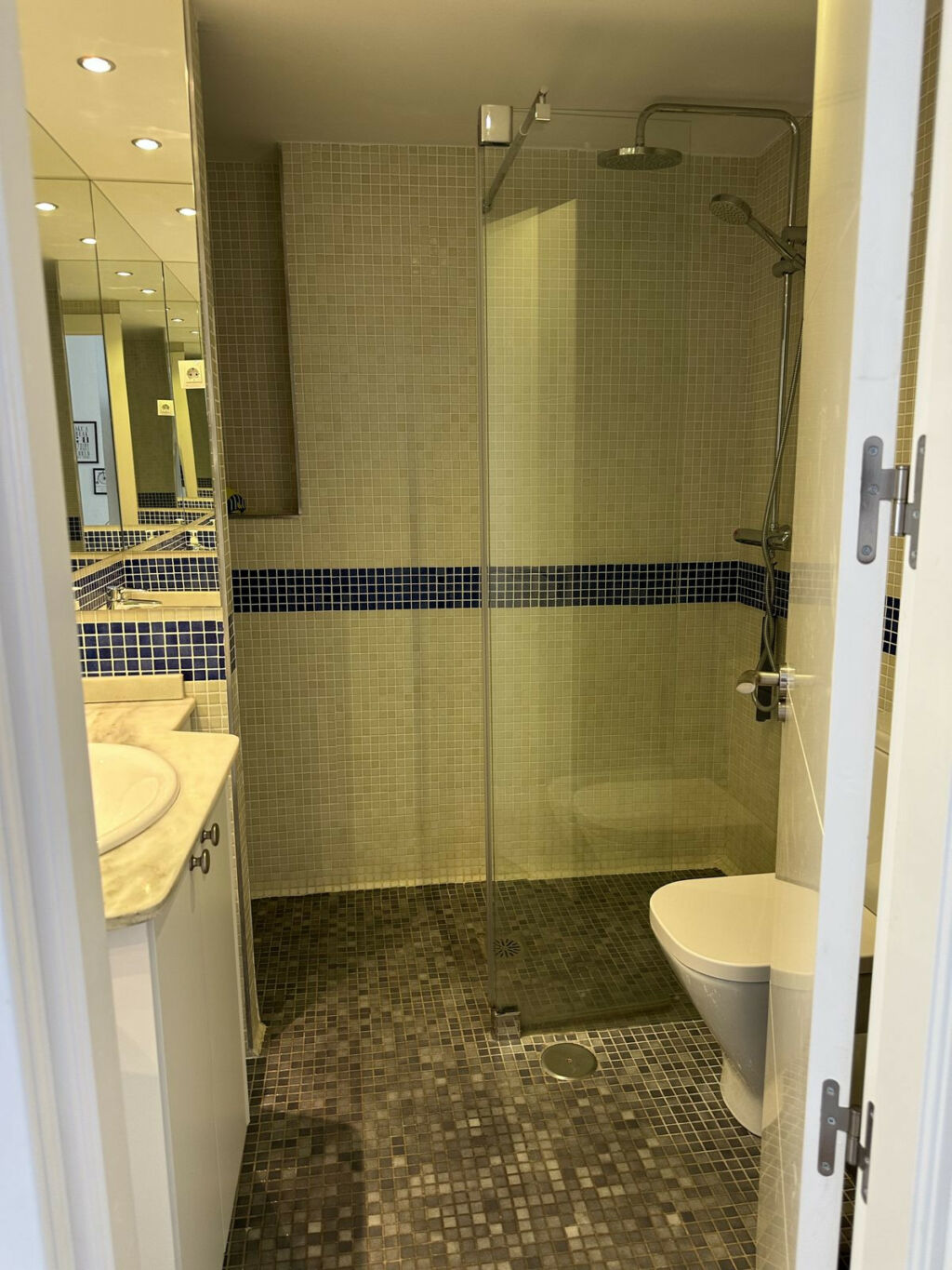 Duplex El Faro Málaga - image 13