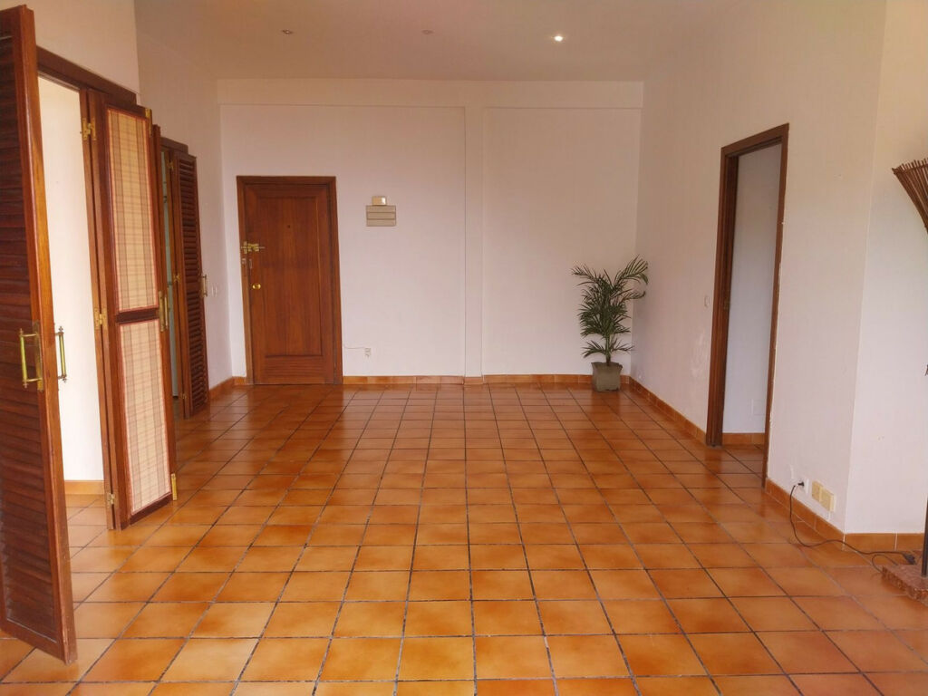 Middle Floor Apartment Calahonda Málaga - image 14