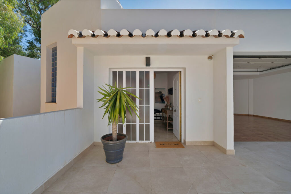 Detached Villa Torremuelle Málaga - image 13