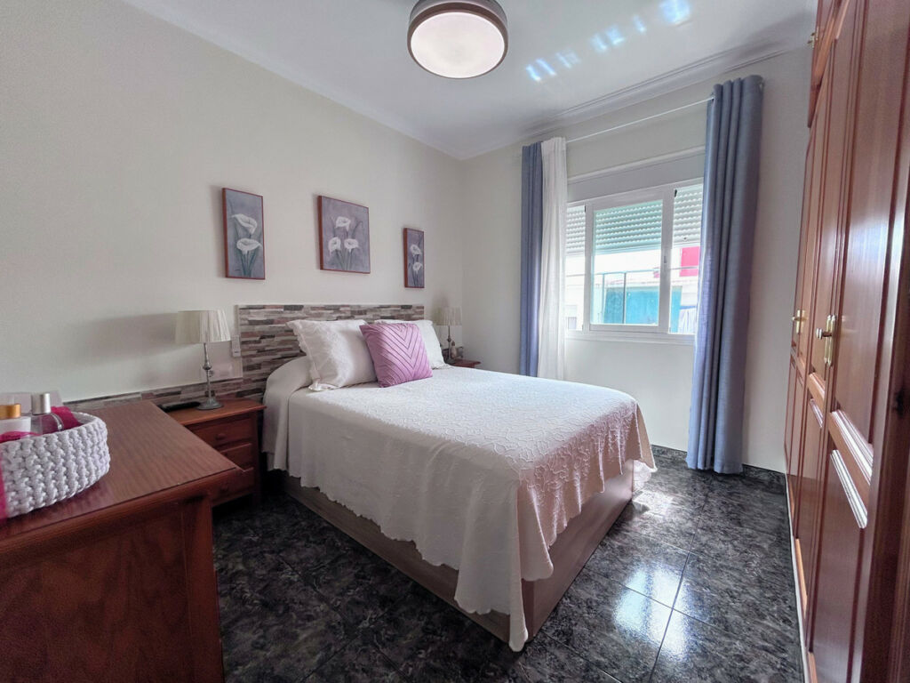 Middle Floor Apartment Estepona Málaga - image 12
