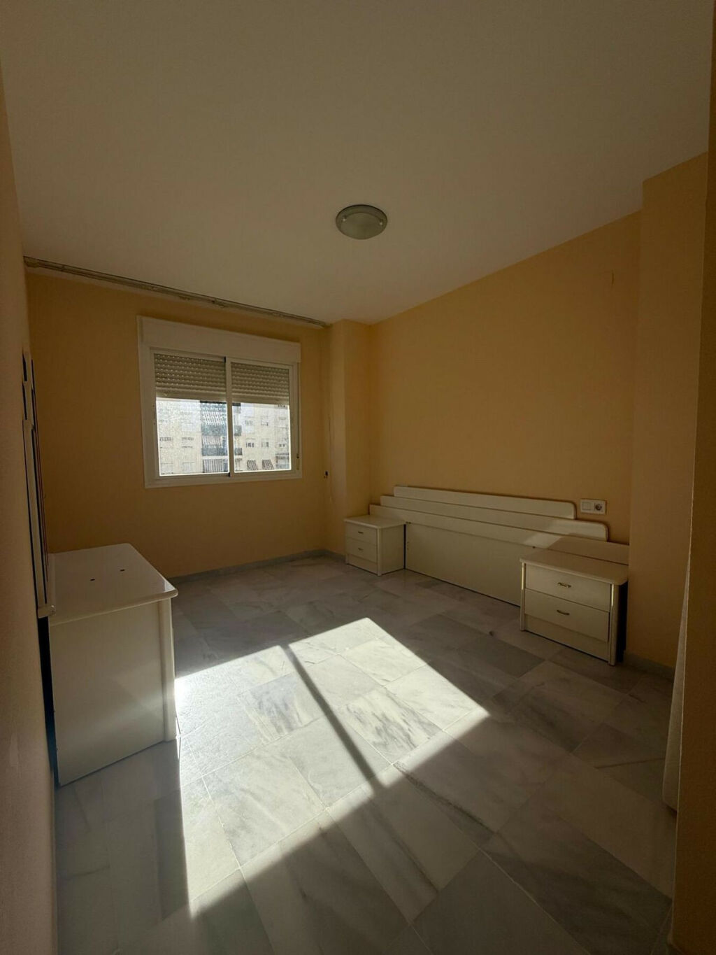 Middle Floor Studio Nueva Andalucía Málaga - image 13