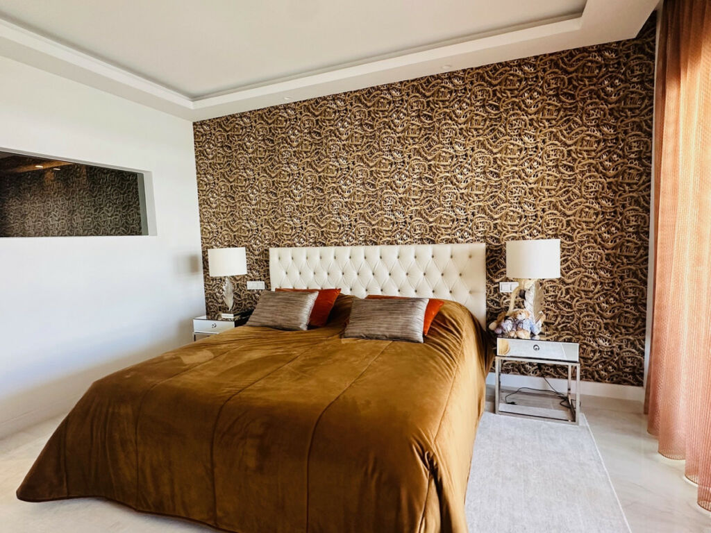 Middle Floor Apartment Puerto Banús Málaga - image 13