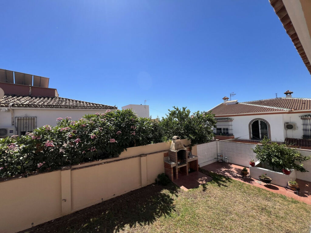 Semi-Detached House Benalmadena Málaga - image 13