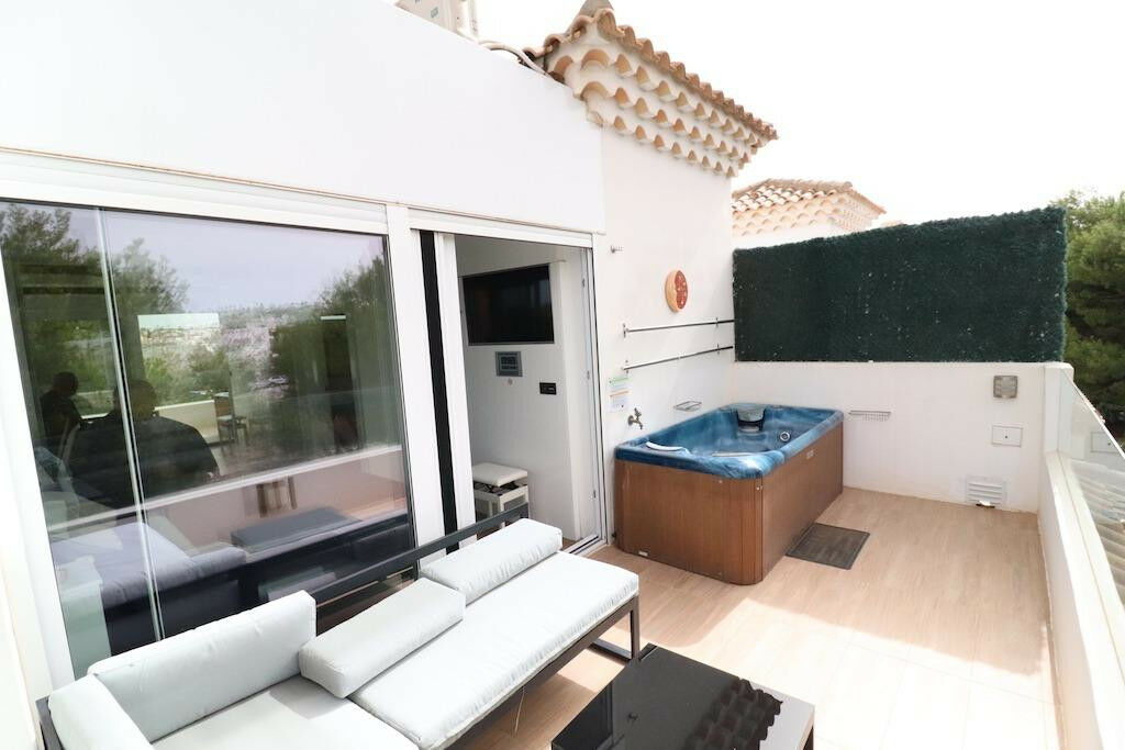 Detached Villa Orihuela Costa Alicante - image 15