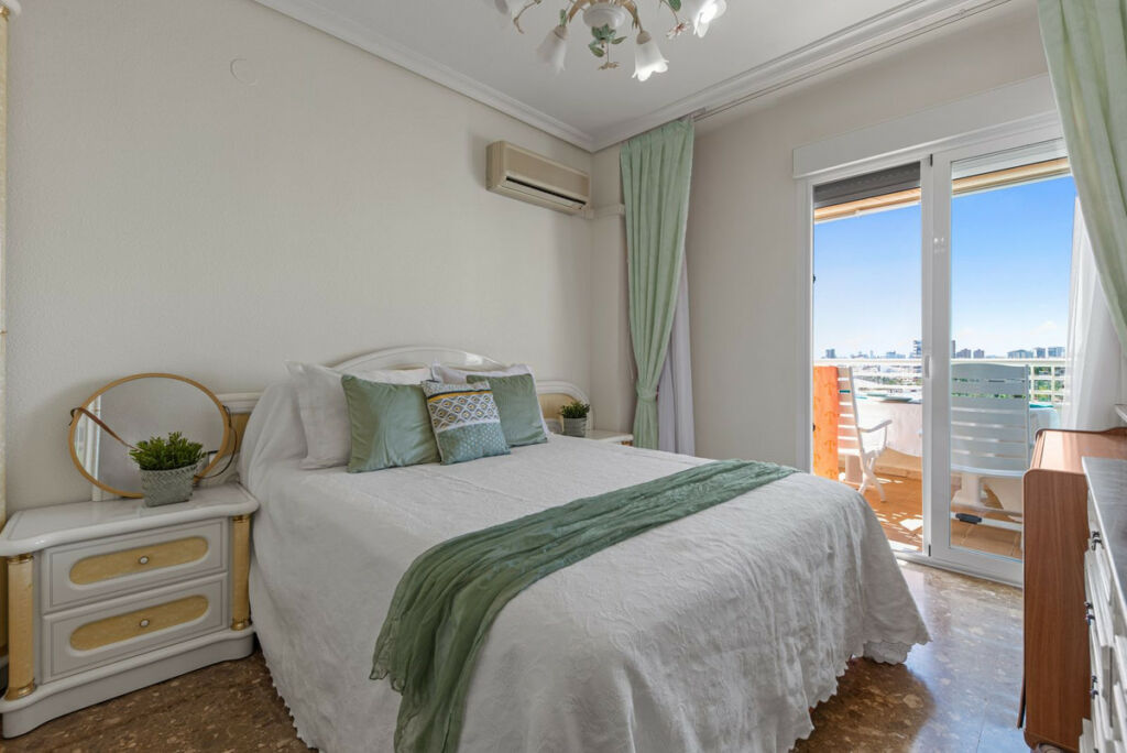 Middle Floor Apartment El Campello Alicante - image 13