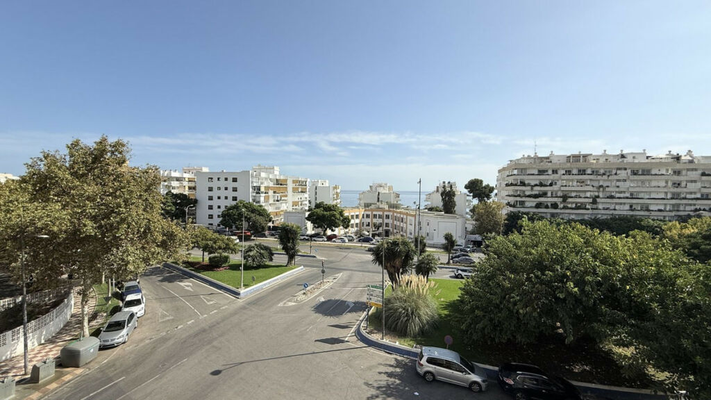 Middle Floor Apartment Marbella Málaga - image 14