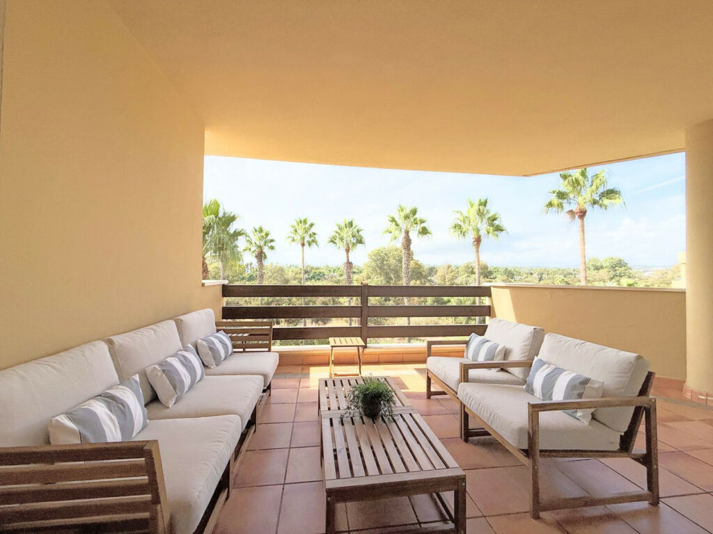 Middle Floor Apartment Sotogrande Puerto Cádiz