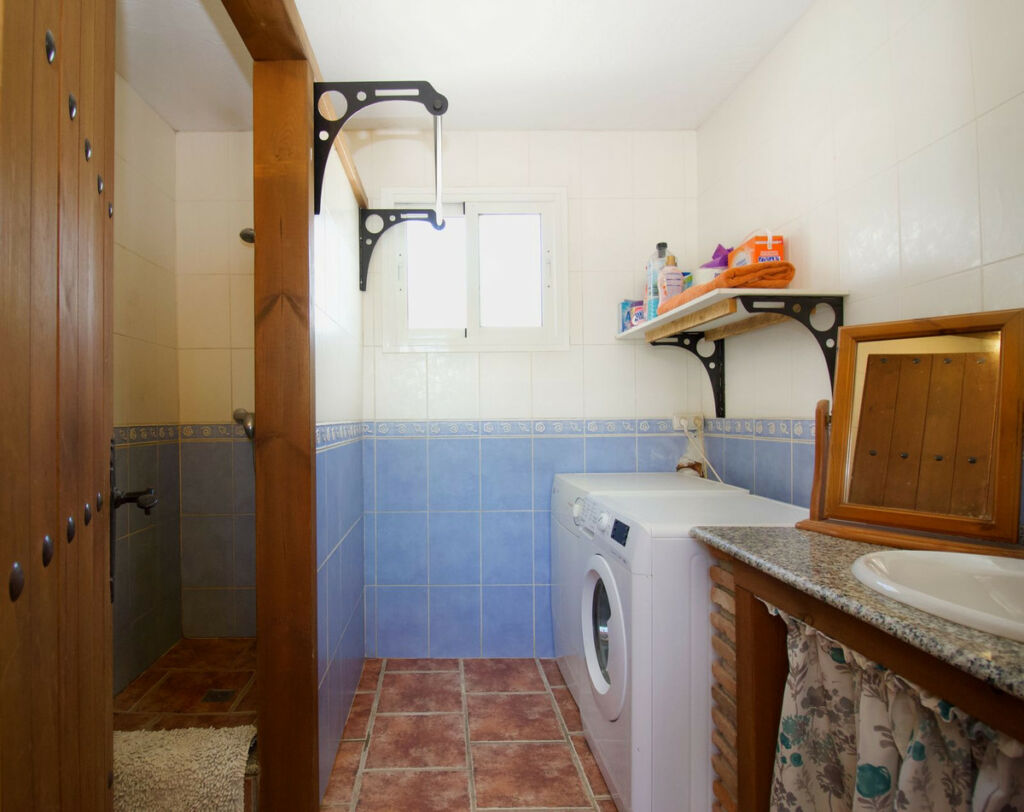 Detached Villa Coín Málaga - image 13