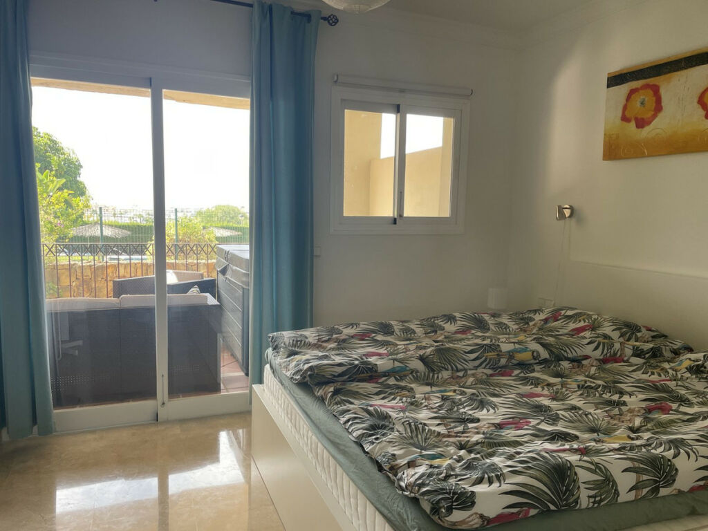Ground Floor Apartment Selwo Málaga - image 17