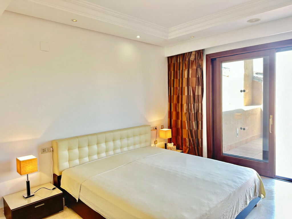 Penthouse Estepona Málaga - image 14