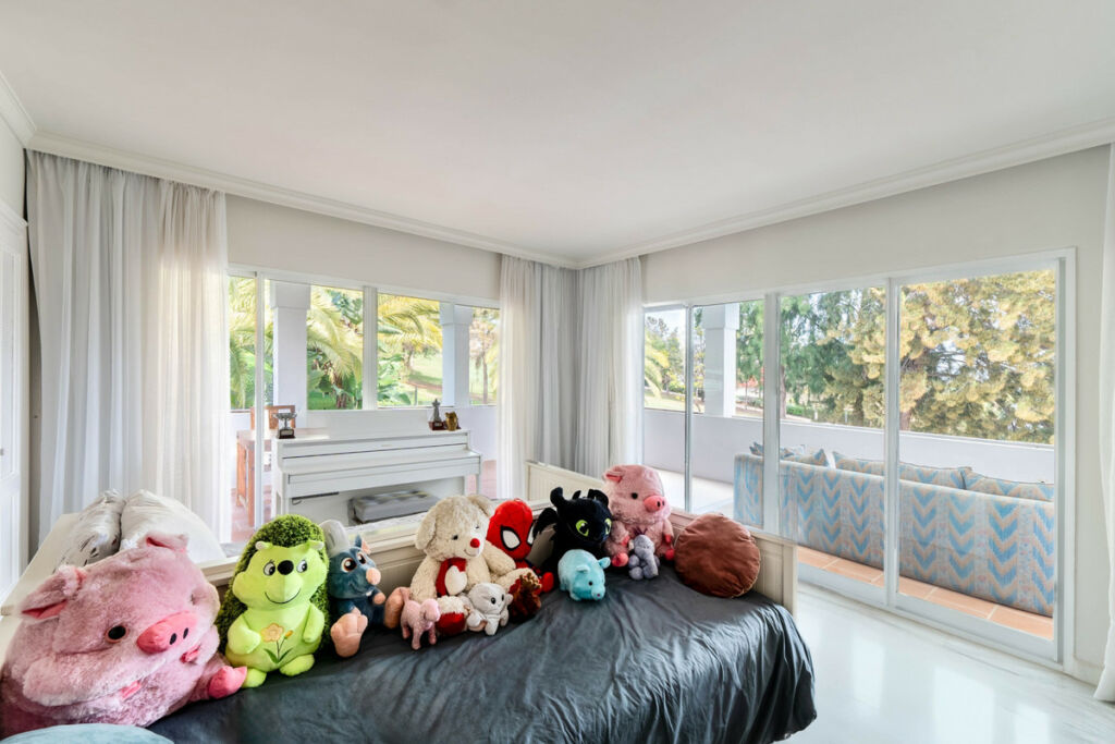 Semi-Detached House La Quinta Málaga - image 14