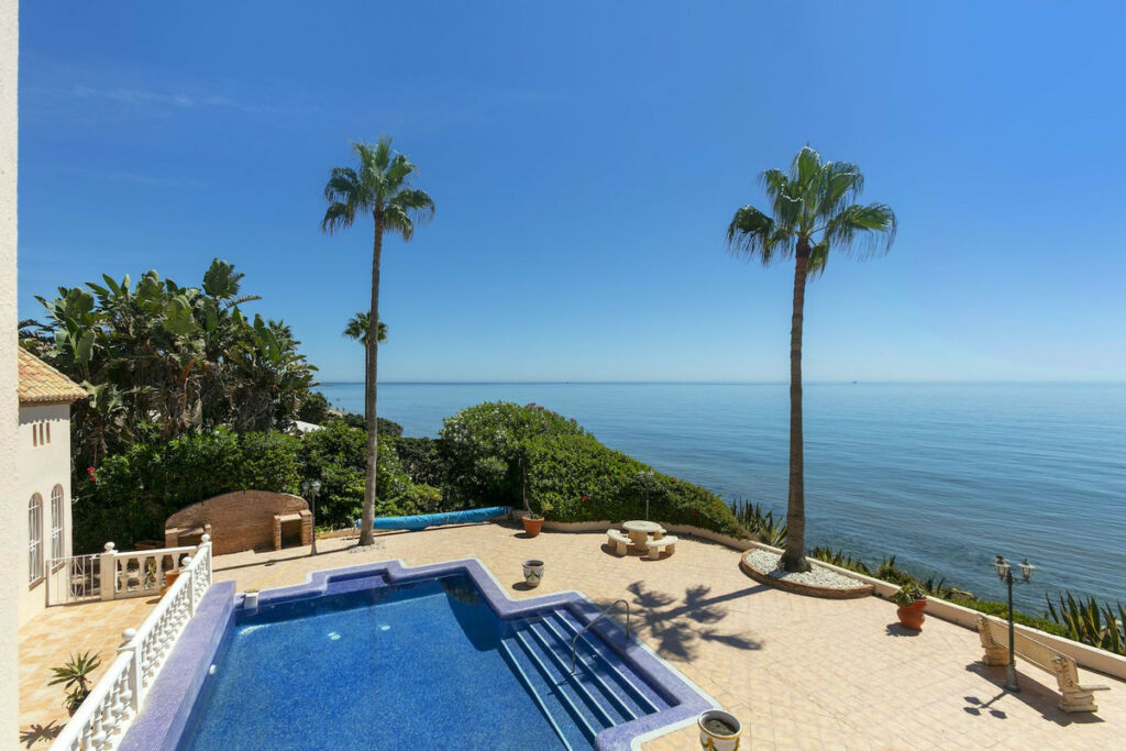 Detached Villa Marbesa Málaga - image 10