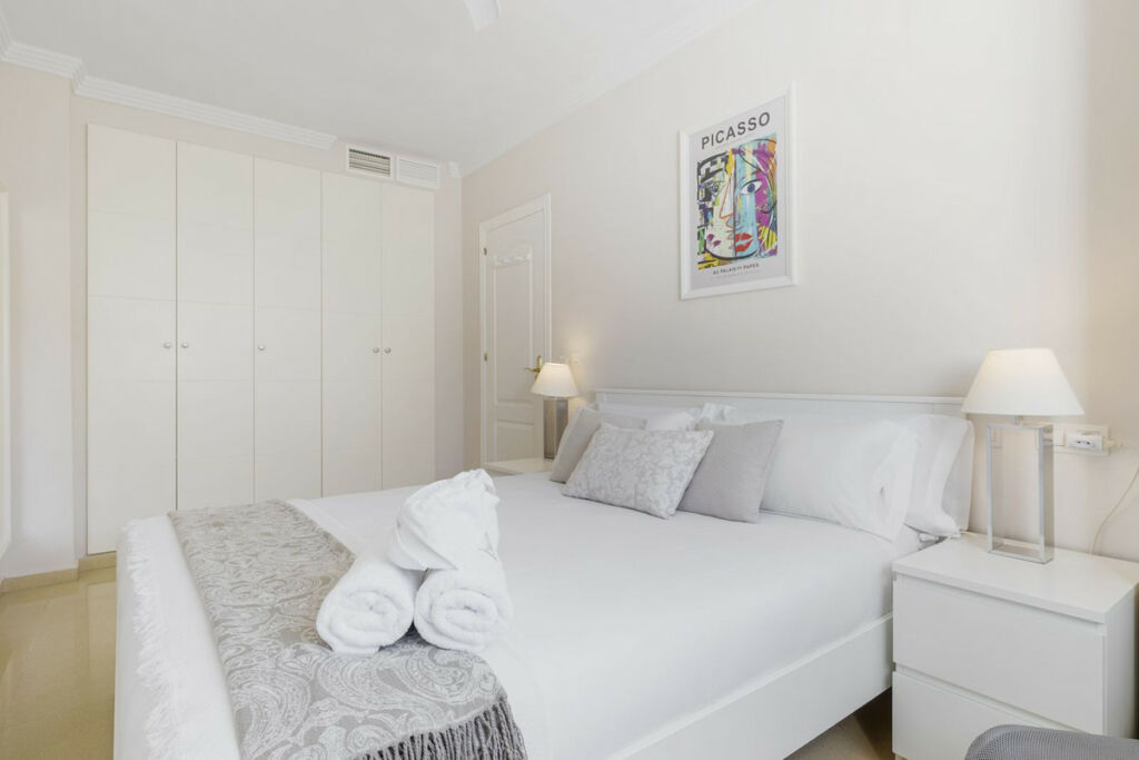 Middle Floor Apartment Marbella Málaga - image 14