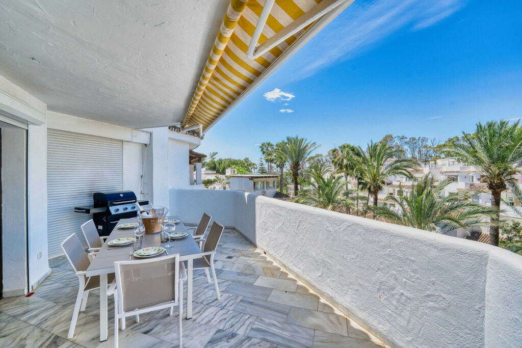 Penthouse Elviria Málaga - image 14