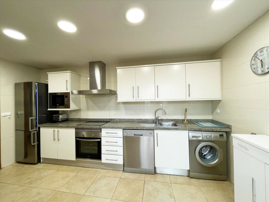 Middle Floor Apartment Calpe Alicante - image 14