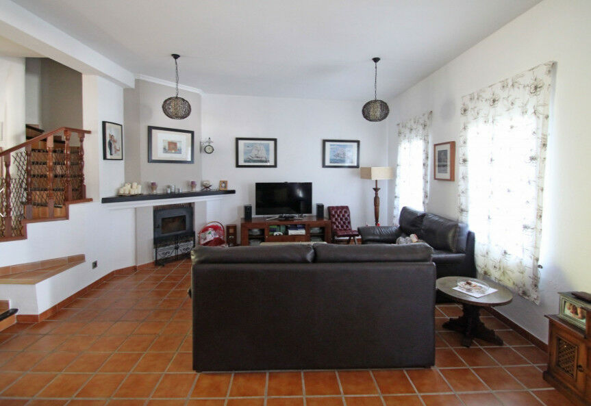 Townhouse Istán Málaga - image 14