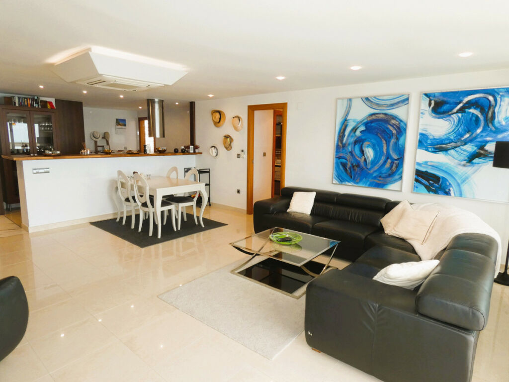 Middle Floor Apartment Torrevieja Alicante - image 14
