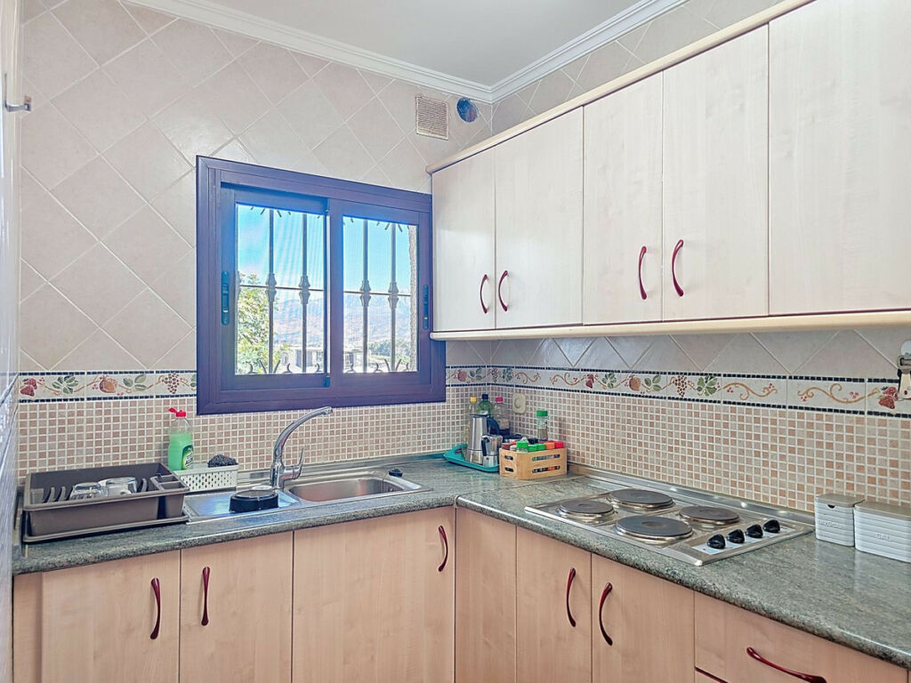 Detached Villa Almayate Málaga - image 14