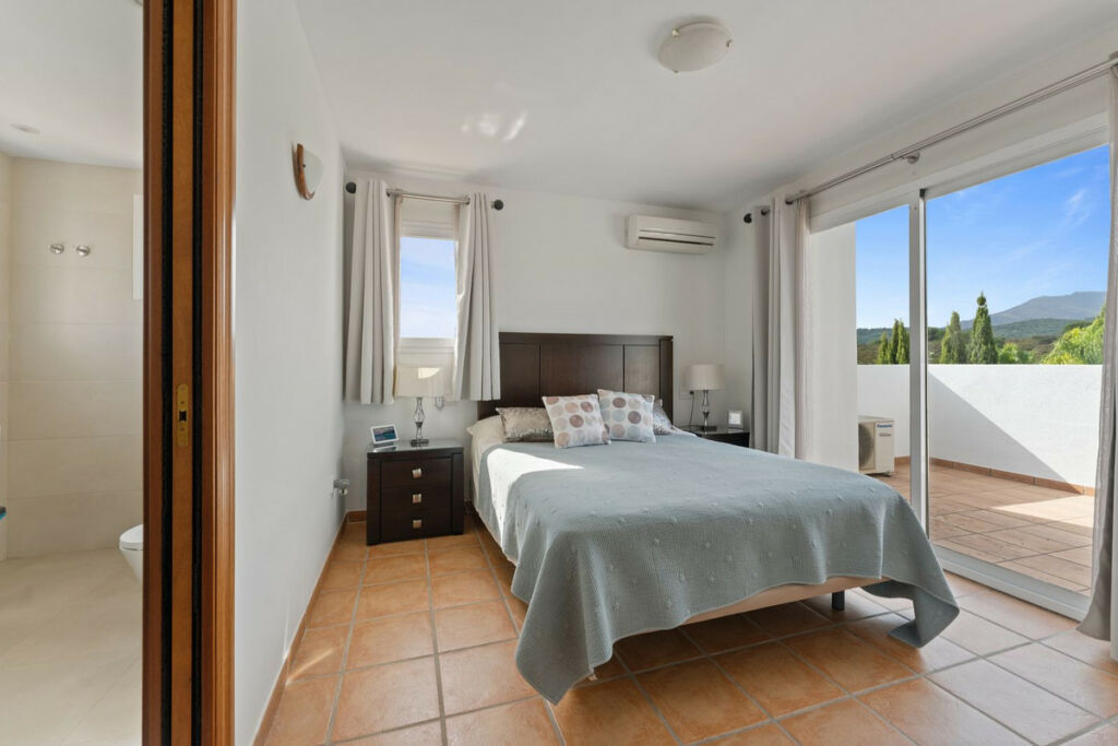 Detached Villa Coín Málaga - image 14