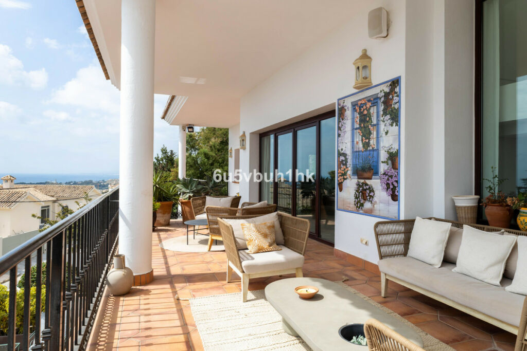 Detached Villa Marbella Málaga - image 14
