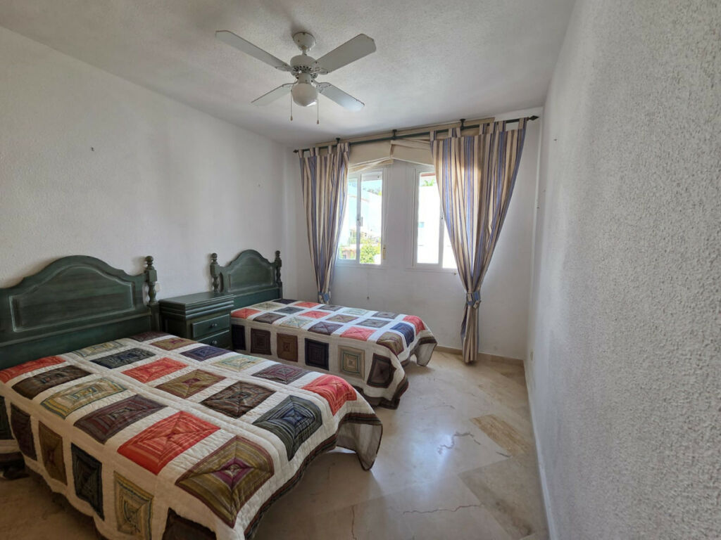 Semi-Detached House The Golden Mile Málaga - image 14