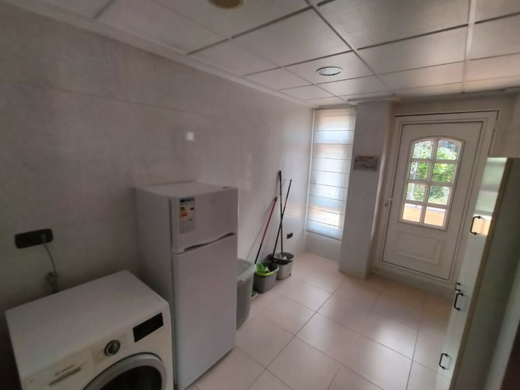 Detached Villa Elda Alicante - image 14