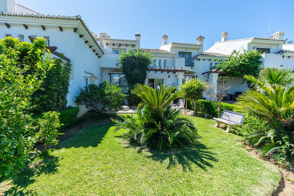 Townhouse Riviera del Sol Málaga - image 14